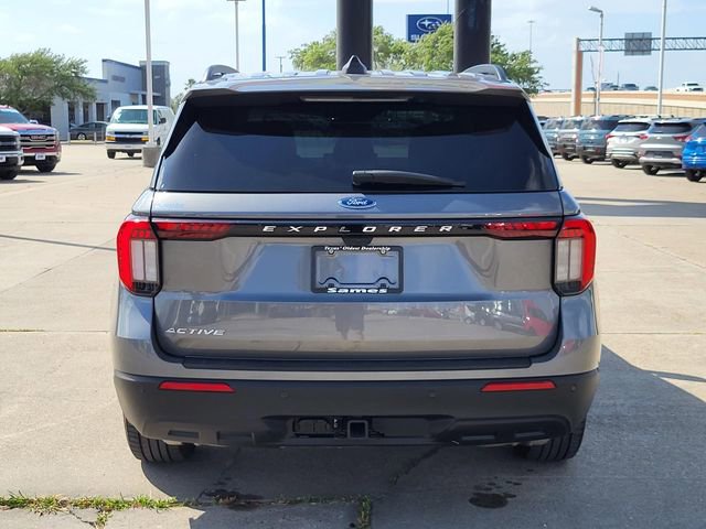 Used 2025 Ford Explorer Active image 18