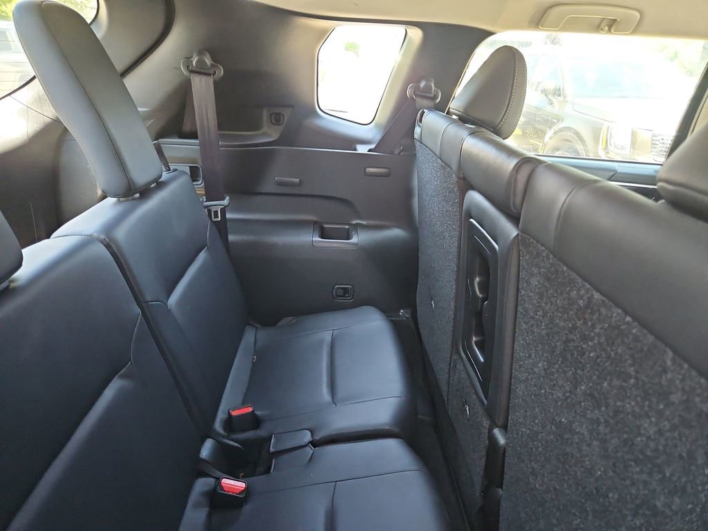 Used 2025 Mitsubishi Outlander SE AWD/4WD image 12