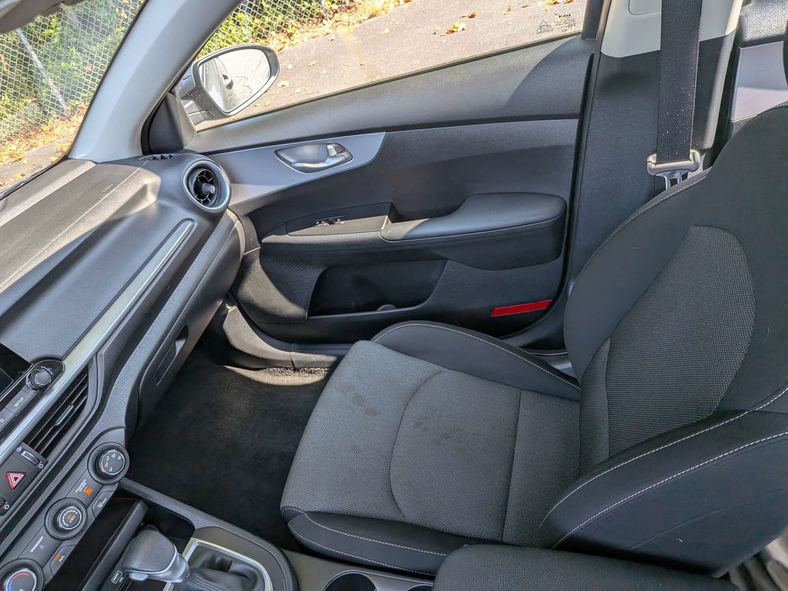 Used 2024 Kia Forte LXS FWD image 15