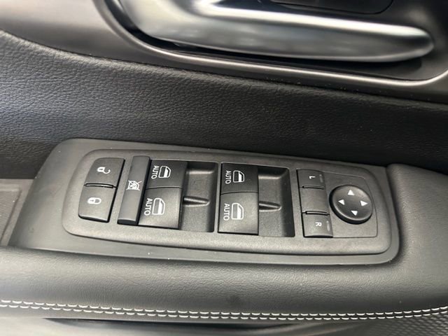 New 2026 Chrysler Pacifica Select w/ S Appearance Package image 22