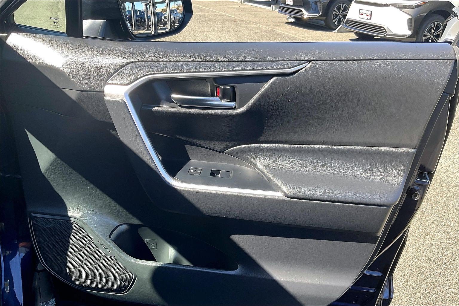 Used 2020 Toyota RAV4 XLE Premium AWD/4WD image 23
