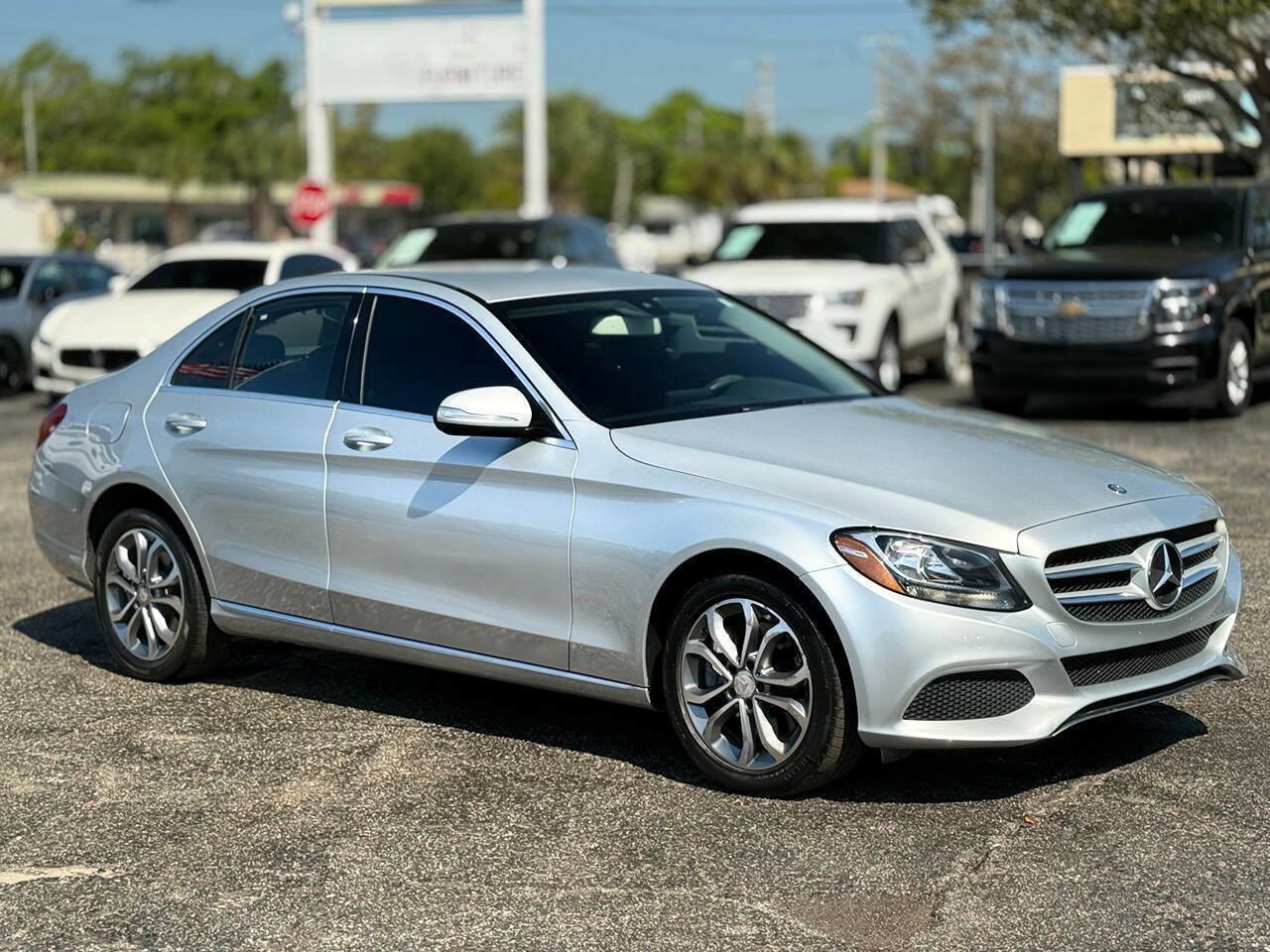 Used 2015 Mercedes-Benz C 300 4MATIC Sedan image 10