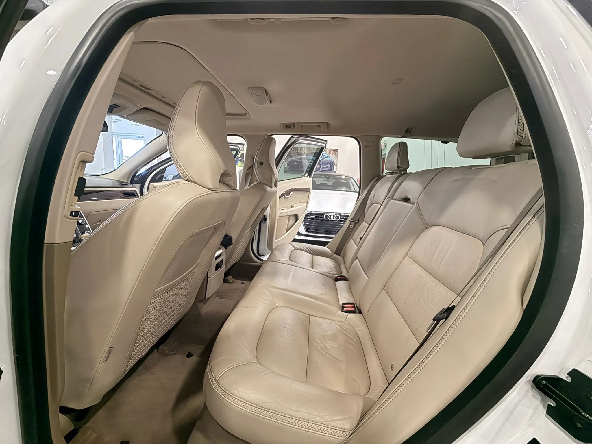 Used 2012 Volvo XC70 3.2 FWD image 13