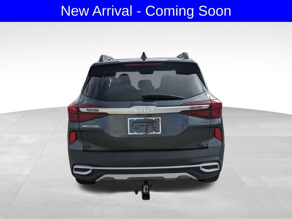 Used 2023 Kia Seltos Nightfall Edition image 4