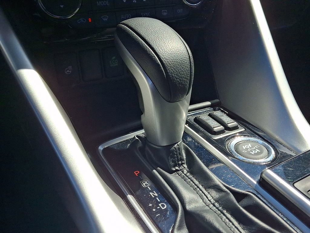 Used 2018 Mitsubishi Eclipse Cross AWD image 16