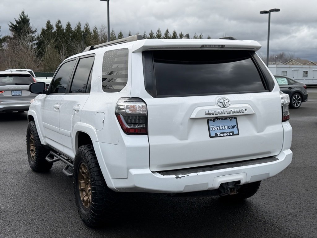 Used 2017 Toyota 4Runner SR5 image 6