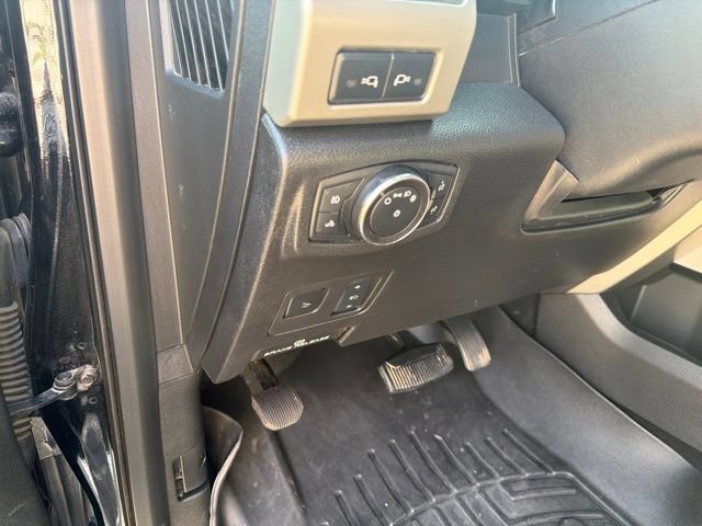 Used 2018 Ford F250 Lariat w/ Lariat Ultimate Package AWD/4WD image 20