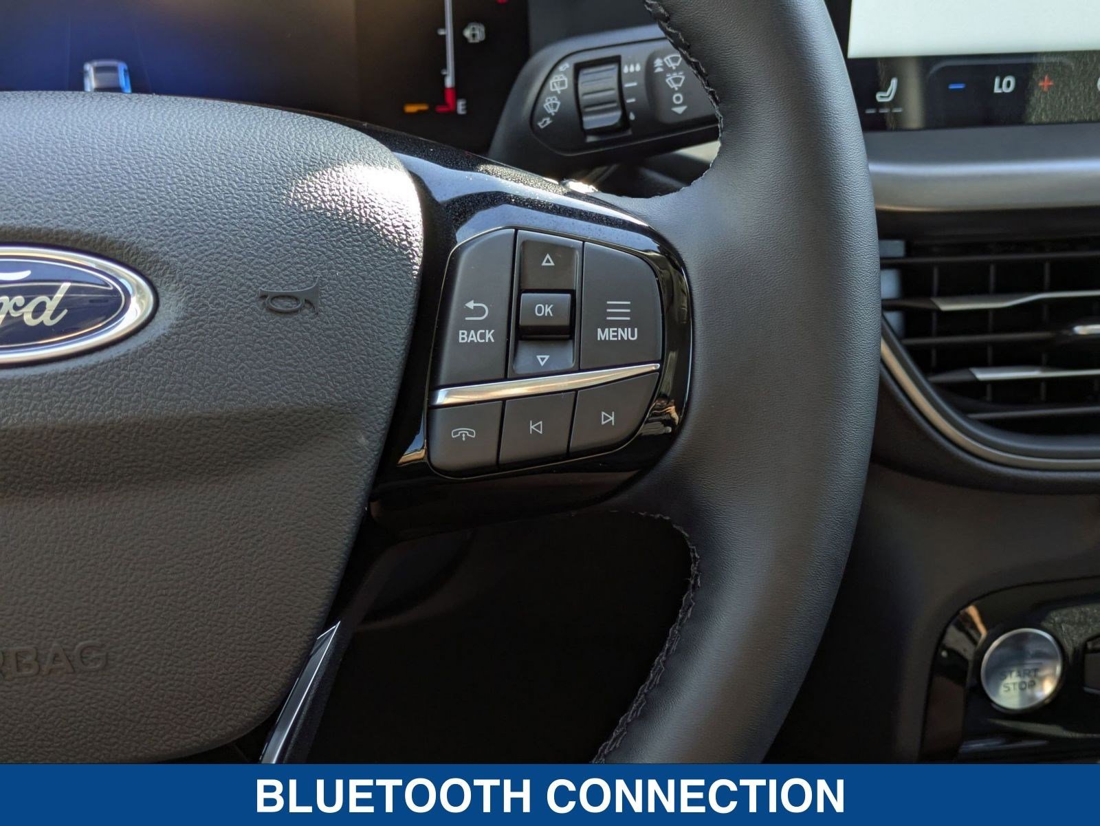 New 2025 Ford Escape SE image 27