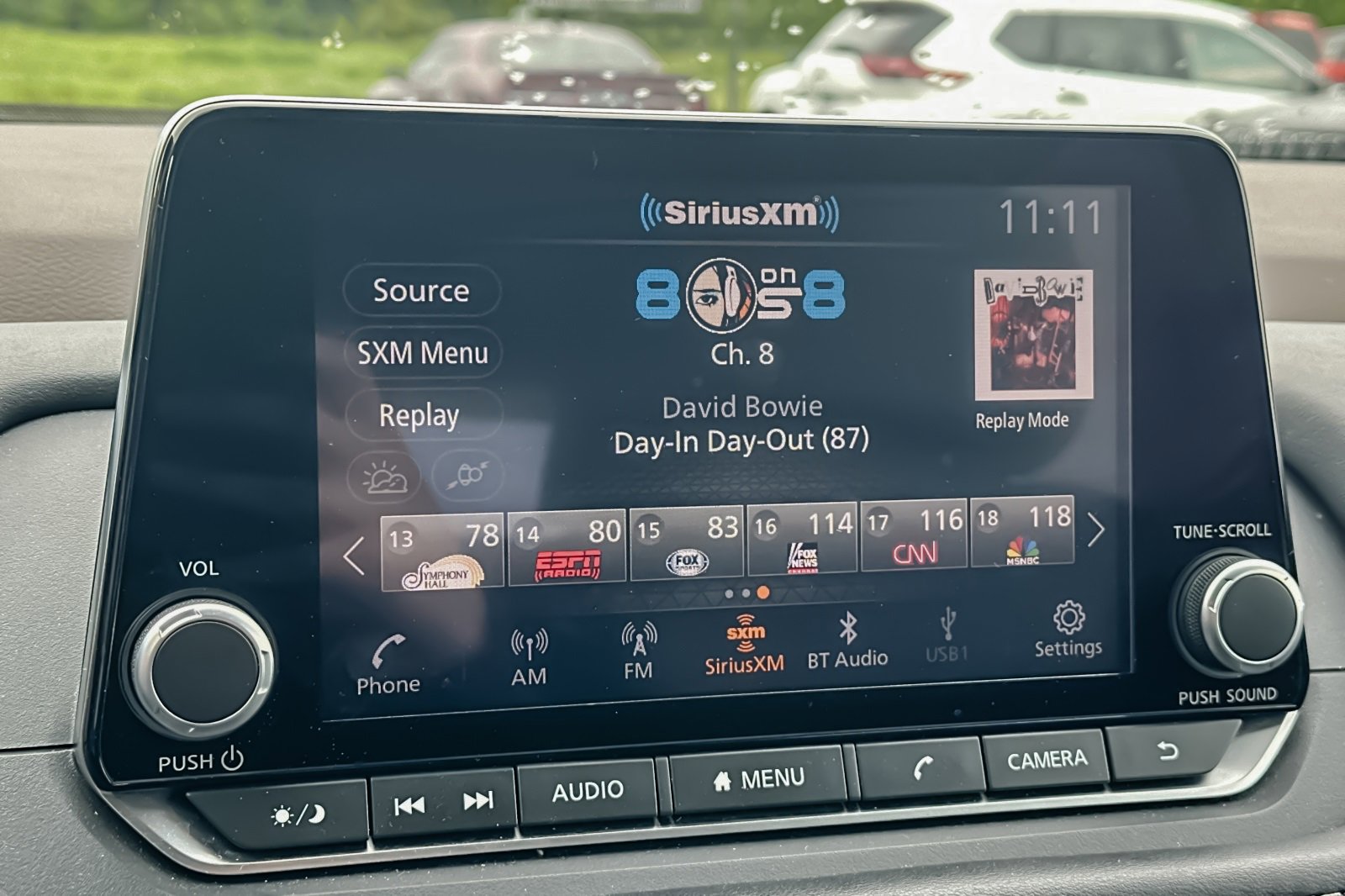 Used 2023 Nissan Rogue SV image 18