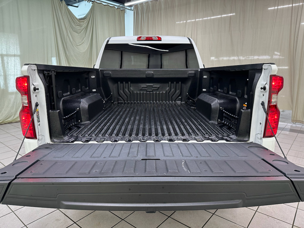 Used 2024 Chevrolet Silverado 1500 W/T w/ WT Value Package AWD/4WD image 9