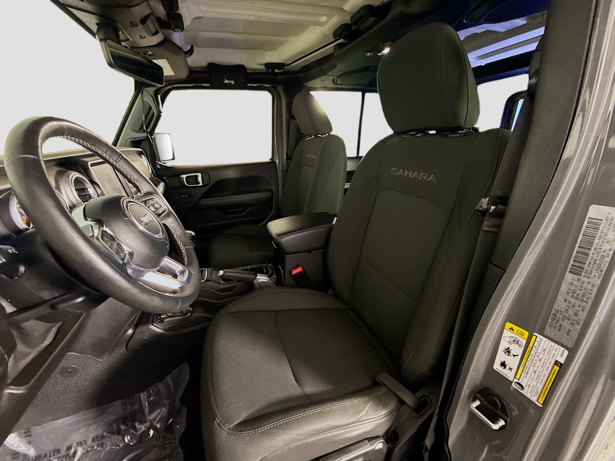 Used 2018 Jeep Wrangler Unlimited Sahara image 22