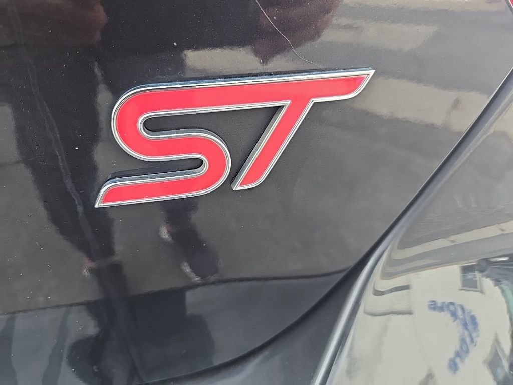 Used 2014 Ford Focus ST w/ Equipment Group 202A image 41