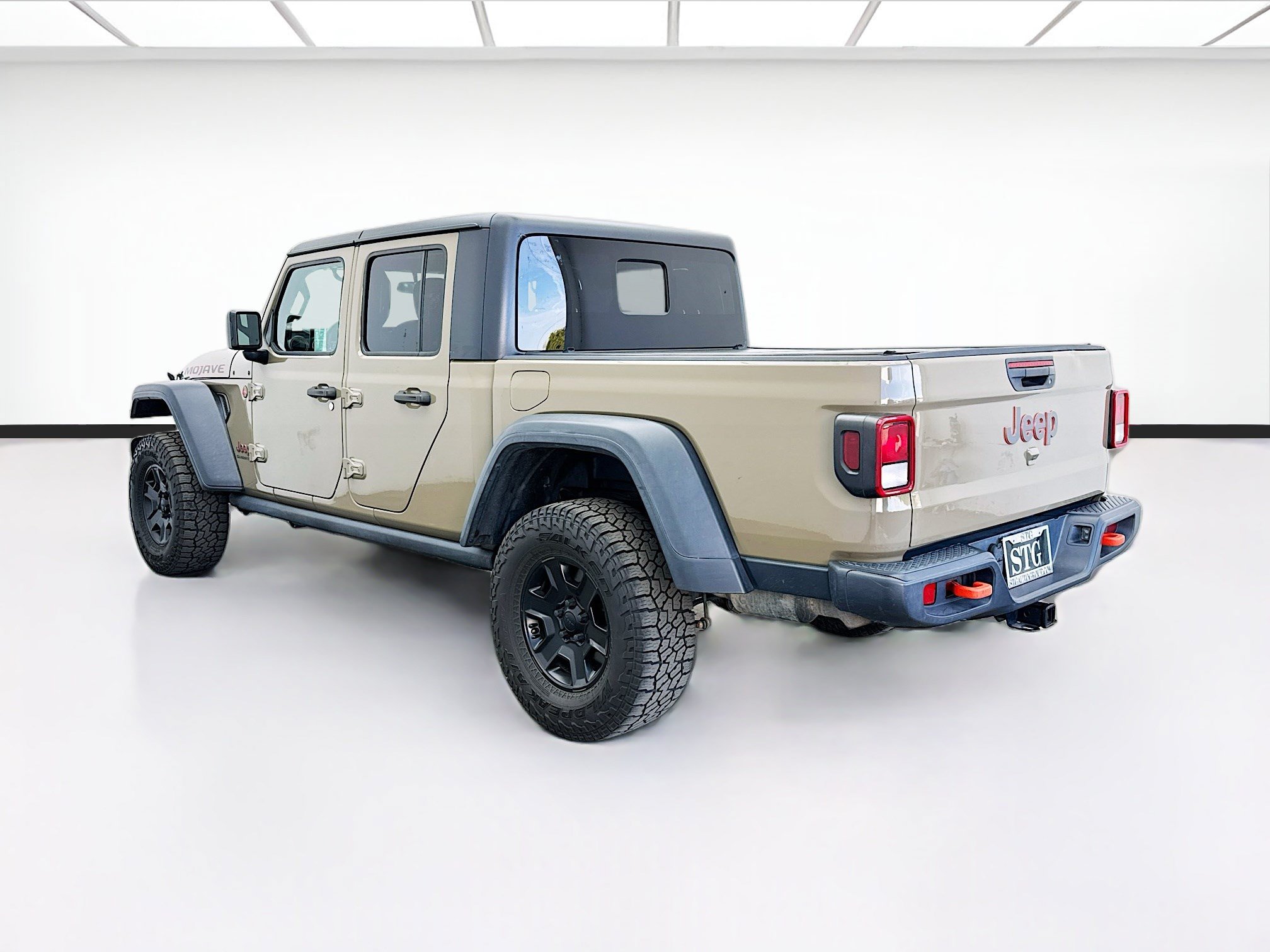 Used 2020 Jeep Gladiator Mojave w/ Trailer Tow Package AWD/4WD image 6