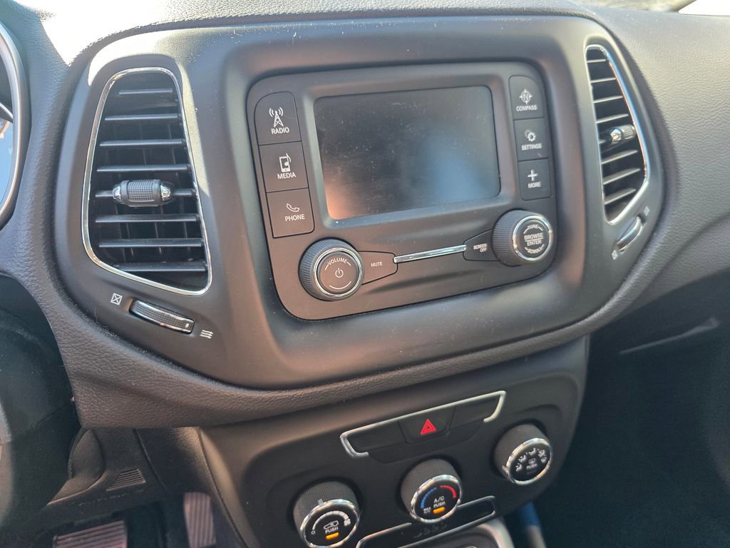 Used 2018 Jeep Compass Sport image 14