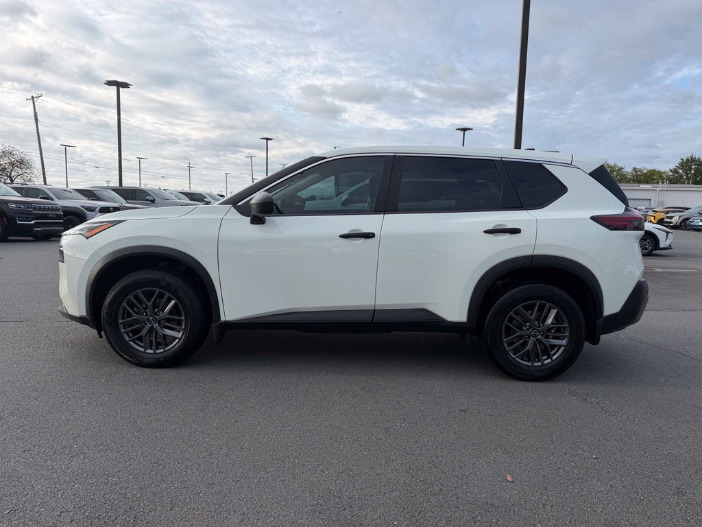 Used 2023 Nissan Rogue S FWD image 4