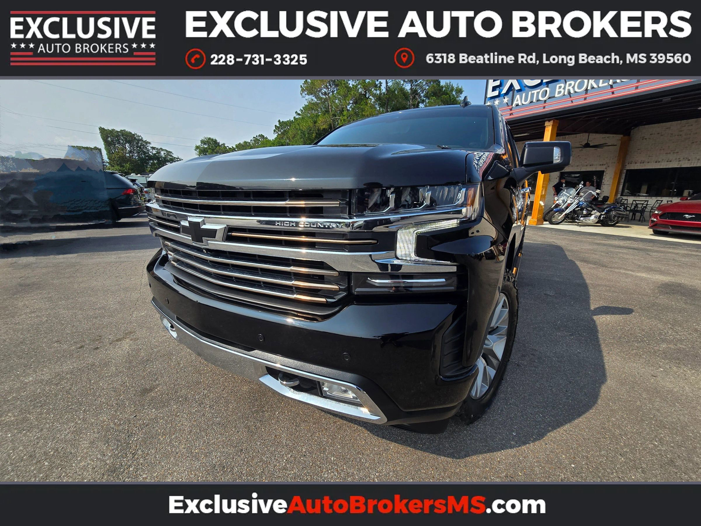 Used 2022 Chevrolet Silverado 1500 High Country w/ Technology Package image 1