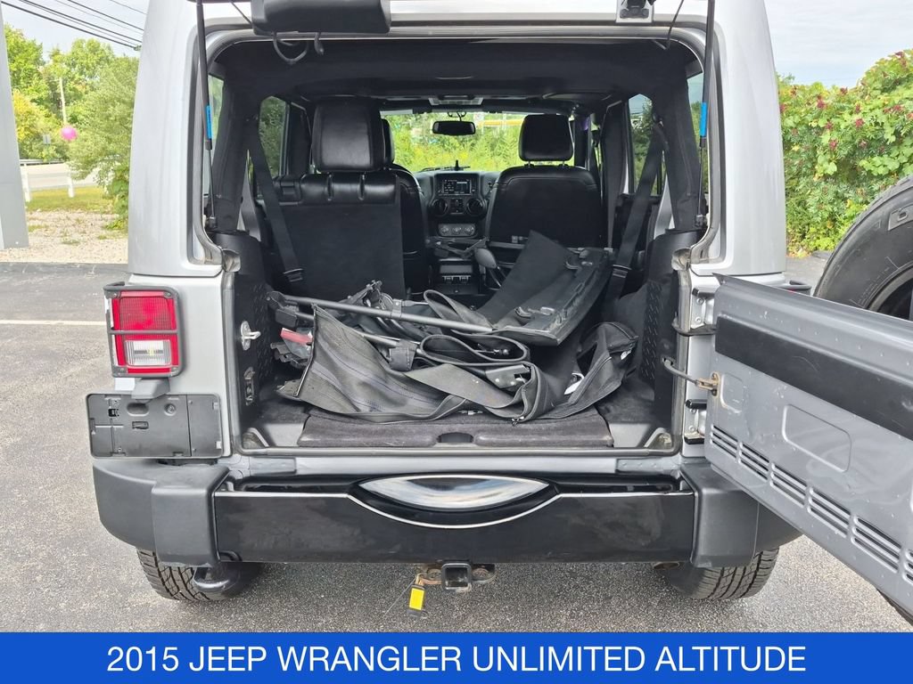 Used 2015 Jeep Wrangler Unlimited Sahara AWD/4WD image 26