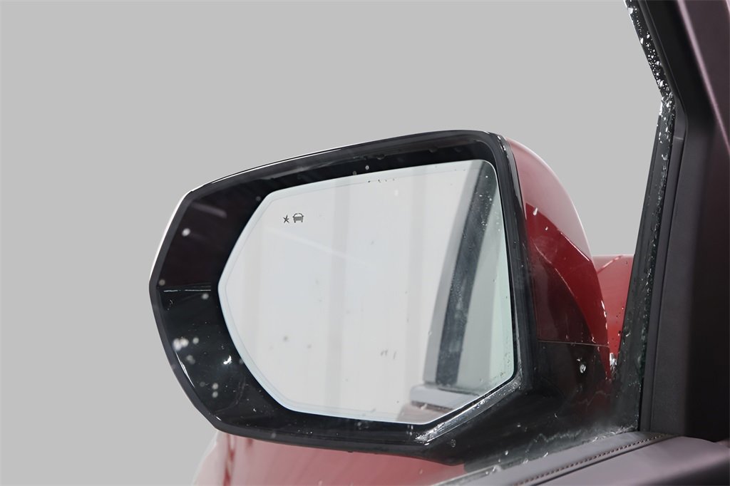 Used 2025 Chevrolet Tahoe High Country image 23