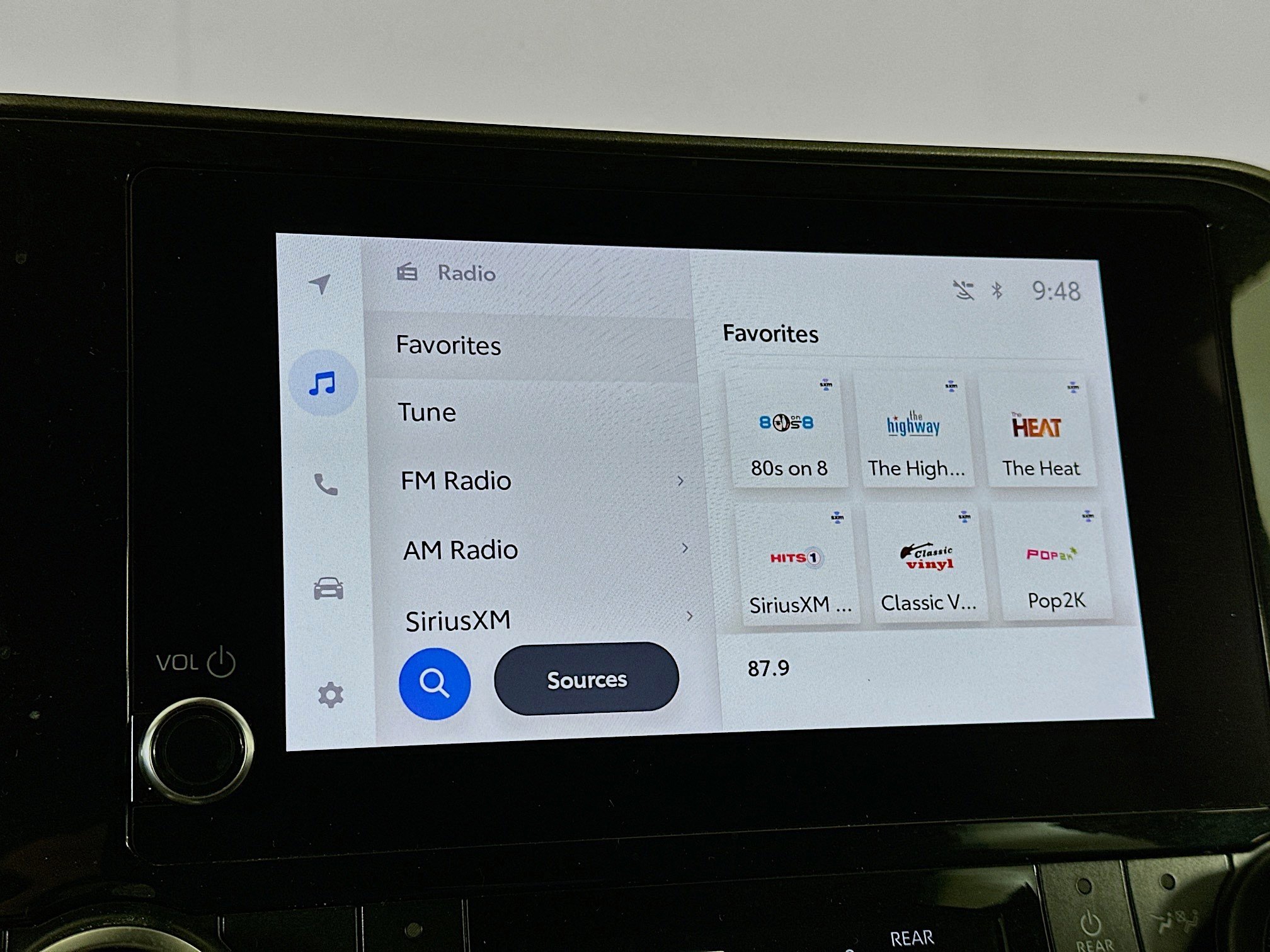 Used 2024 Toyota Highlander LE image 21