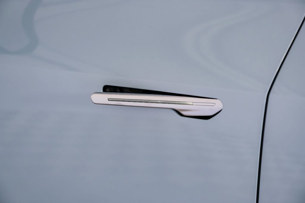 Used 2024 Cadillac Lyriq Luxury image 41