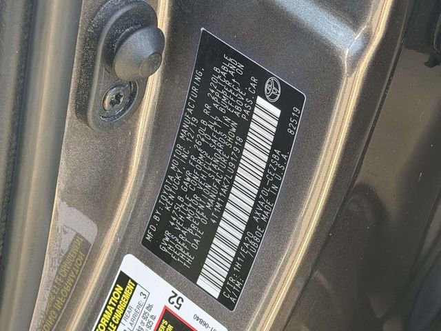 Used 2020 Toyota Camry SE image 25