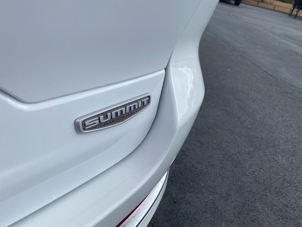 New 2025 Jeep Grand Cherokee Summit image 42