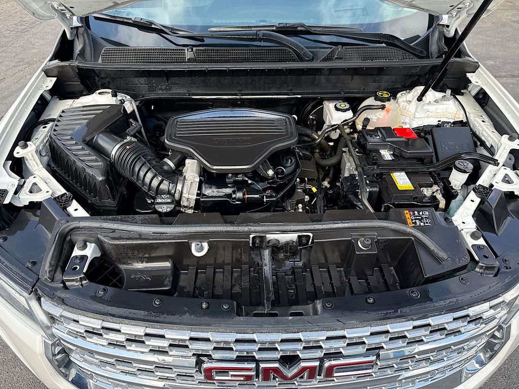 Used 2021 GMC Acadia Denali w/ Denali Ultimate Package AWD/4WD image 33