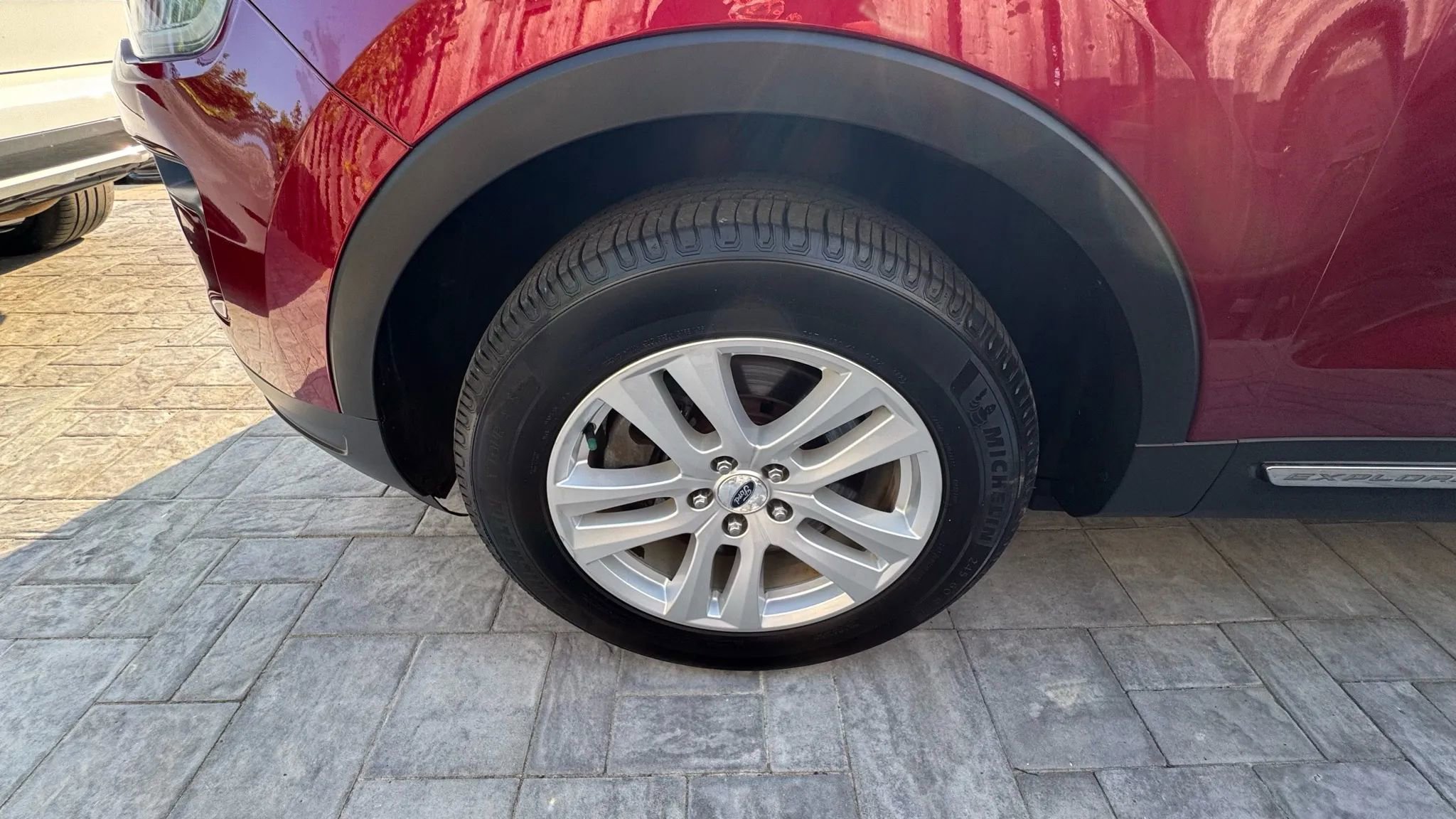 Used 2018 Ford Explorer XLT w/ Equipment Group 202A image 41