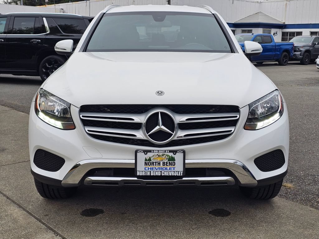 Used 2019 Mercedes-Benz GLC 300 4MATIC image 2
