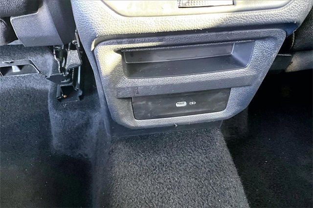 Used 2024 Volkswagen Taos SE image 16