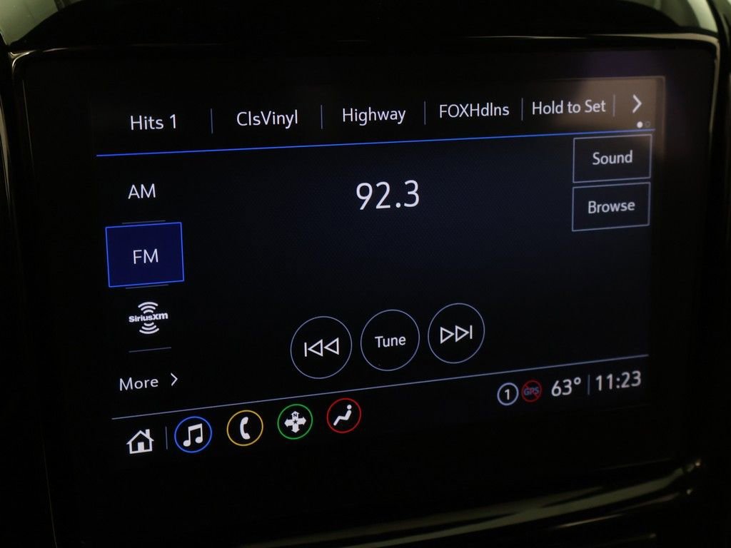 Used 2022 Chevrolet Traverse LT image 49