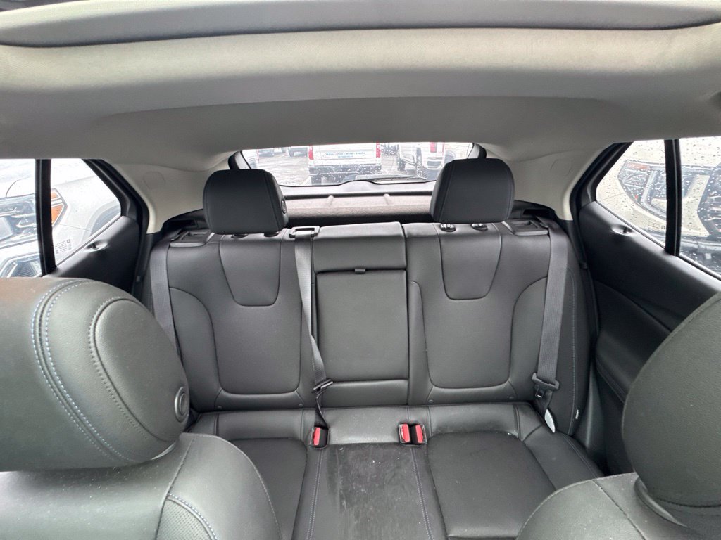 Certified 2025 Buick Encore GX Sport Touring w/ Experience Buick Package AWD/4WD image 17