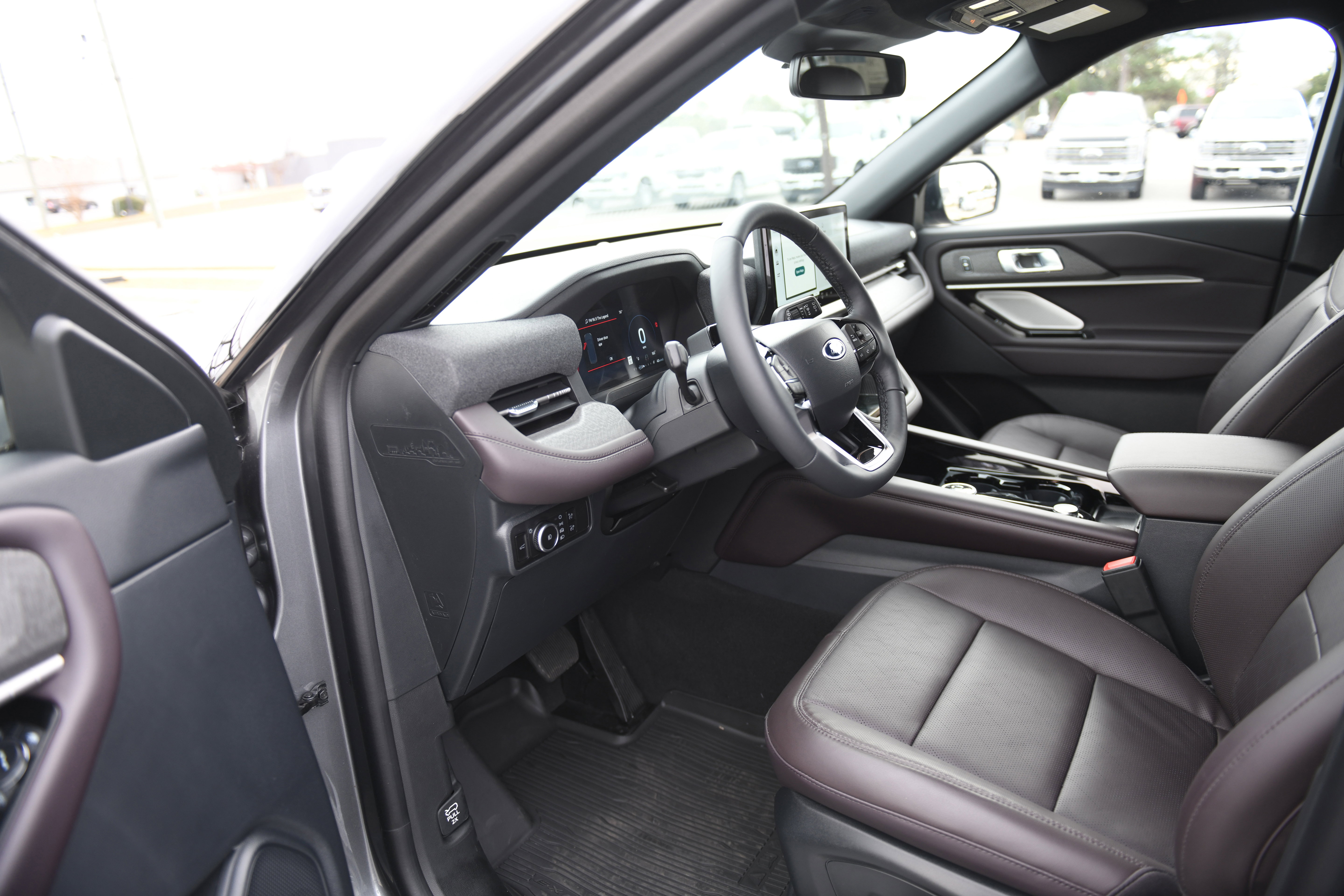 New 2026 Ford Explorer Platinum image 28