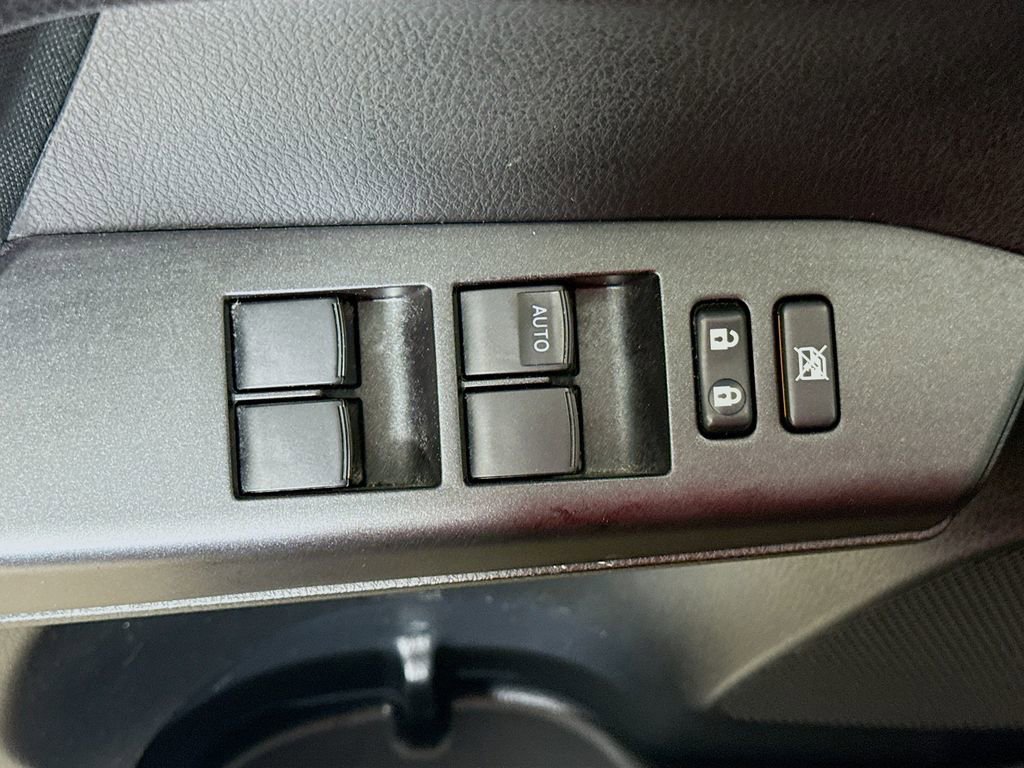 Used 2017 Toyota RAV4 LE FWD image 16