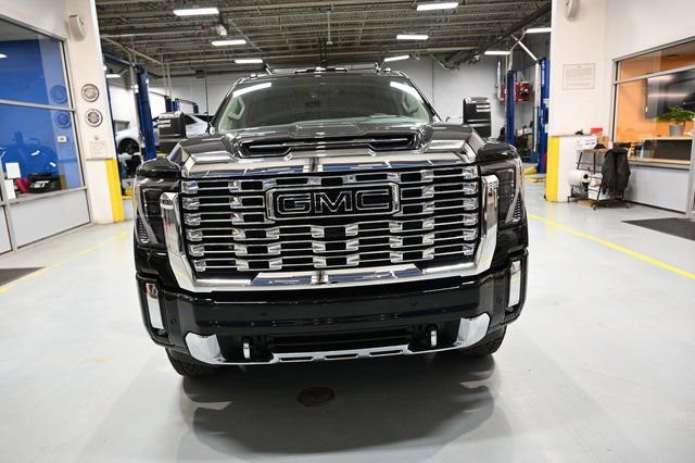 New 2026 GMC Sierra 2500 Denali w/ Denali Reserve Package image 2