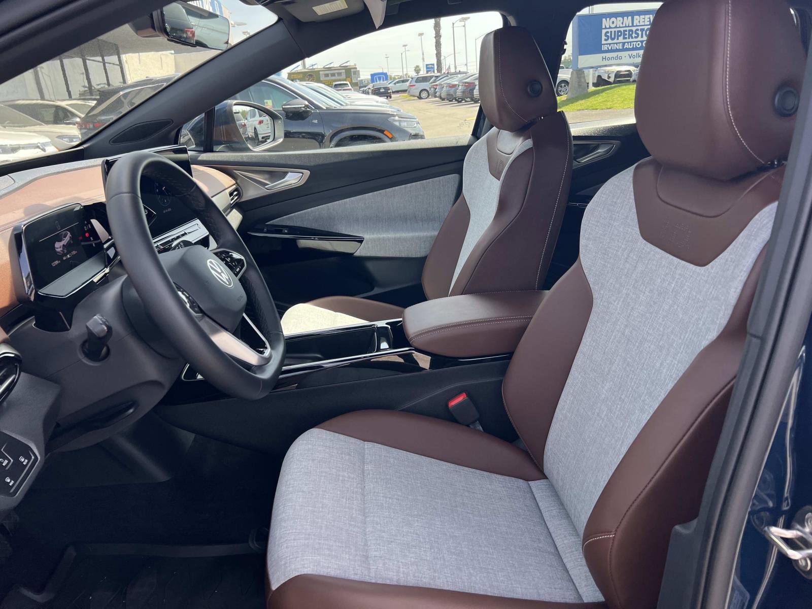 Used 2023 Volkswagen ID.4 Pro image 19