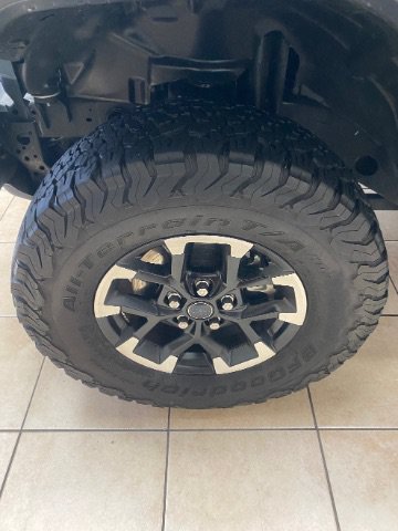 Used 2024 Jeep Wrangler Unlimited Rubicon 4xe AWD/4WD image 32