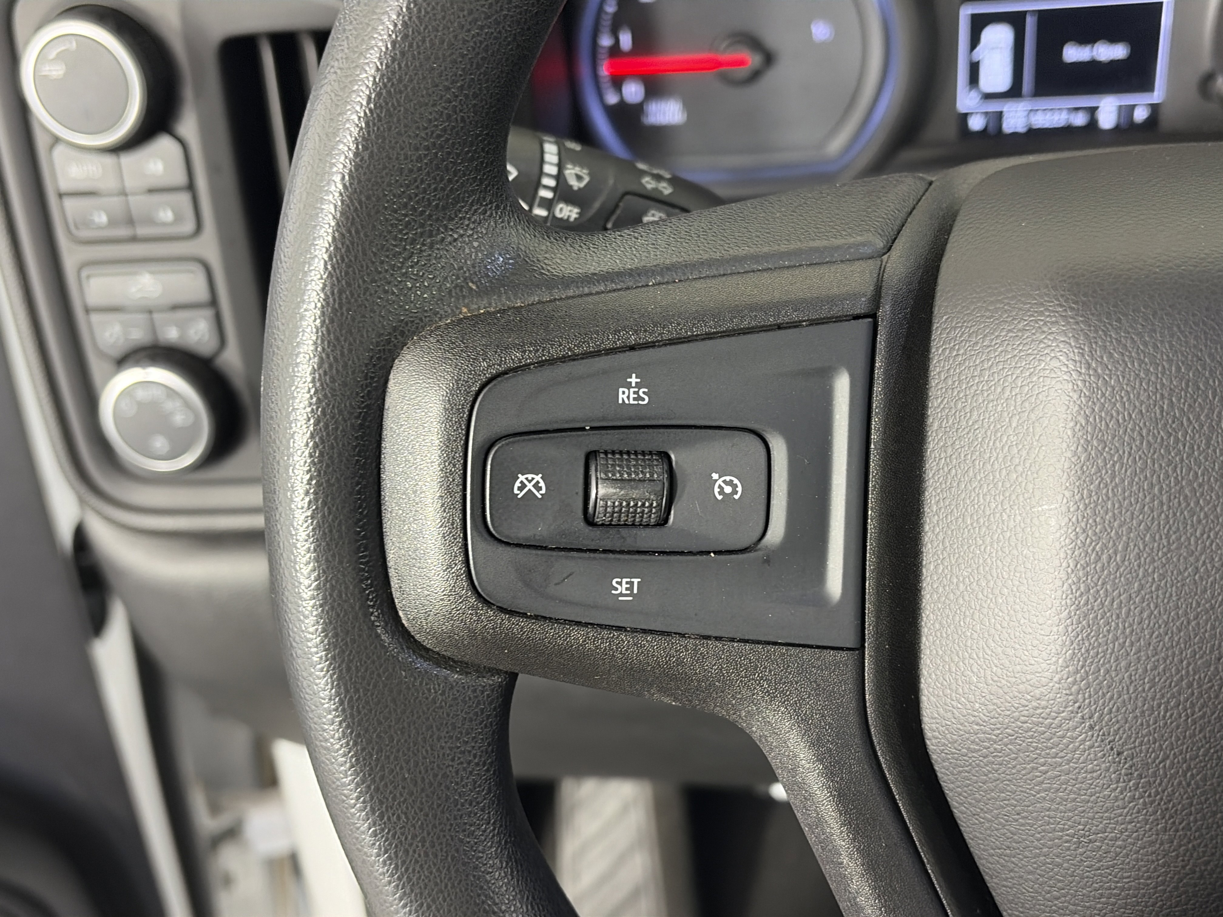 Used 2019 Chevrolet Silverado 1500 Custom Trail Boss w/ Custom Convenience Package image 26