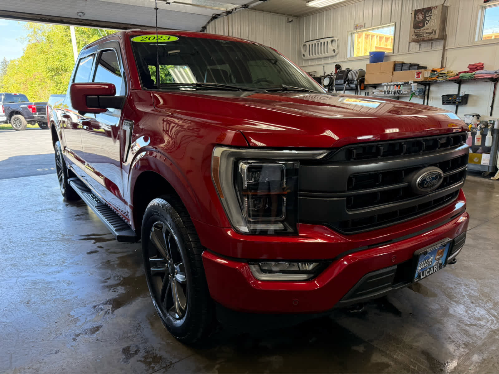 Used 2023 Ford F150 Lariat w/ Equipment Group 502A High image 3