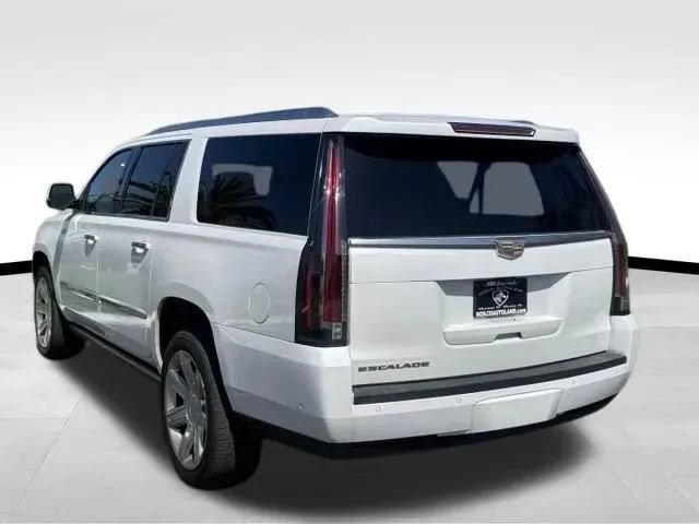 Used 2018 Cadillac Escalade ESV Premium Luxury RWD image 4
