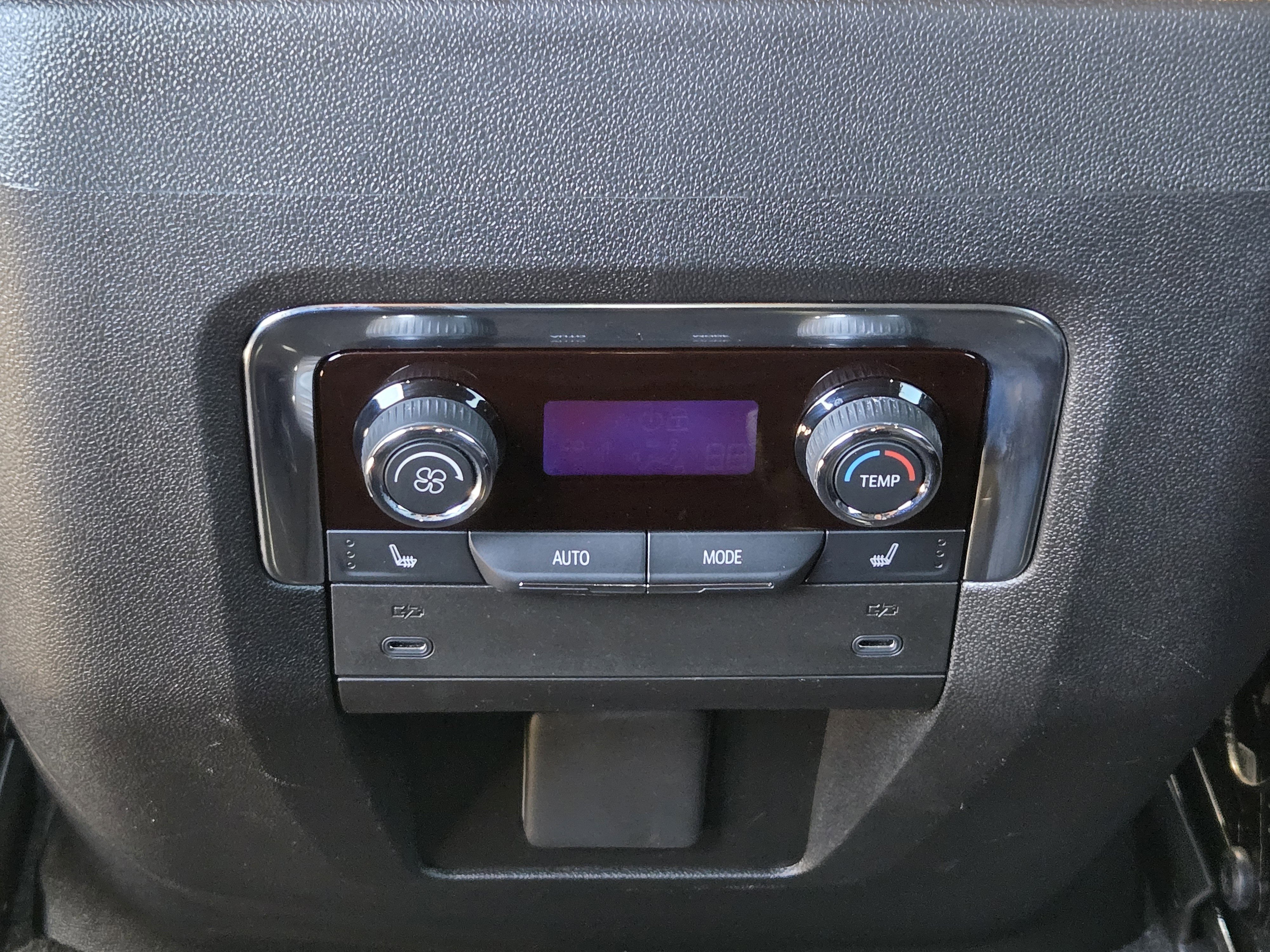 Used 2025 Chevrolet Tahoe RST w/ Comfort Package image 43