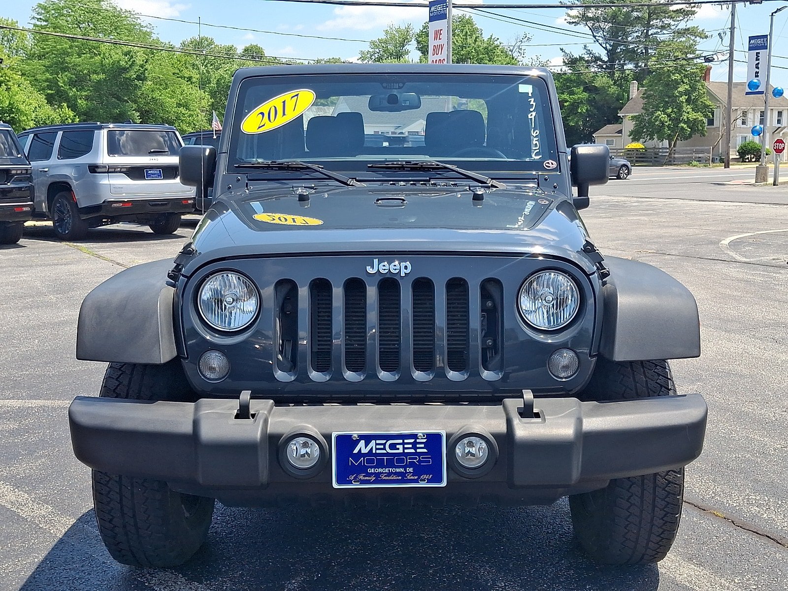 Used 2017 Jeep Wrangler Sport w/ Quick Order Package 24S AWD/4WD image 2