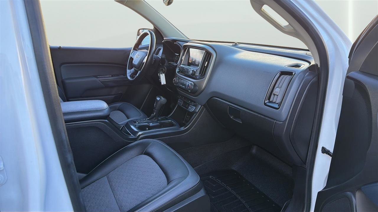 Used 2017 Chevrolet Colorado Z71 image 13