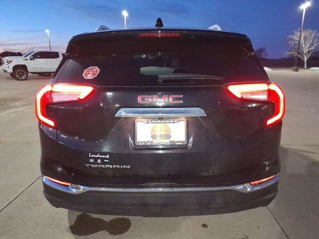 Used 2023 GMC Terrain SLT image 23