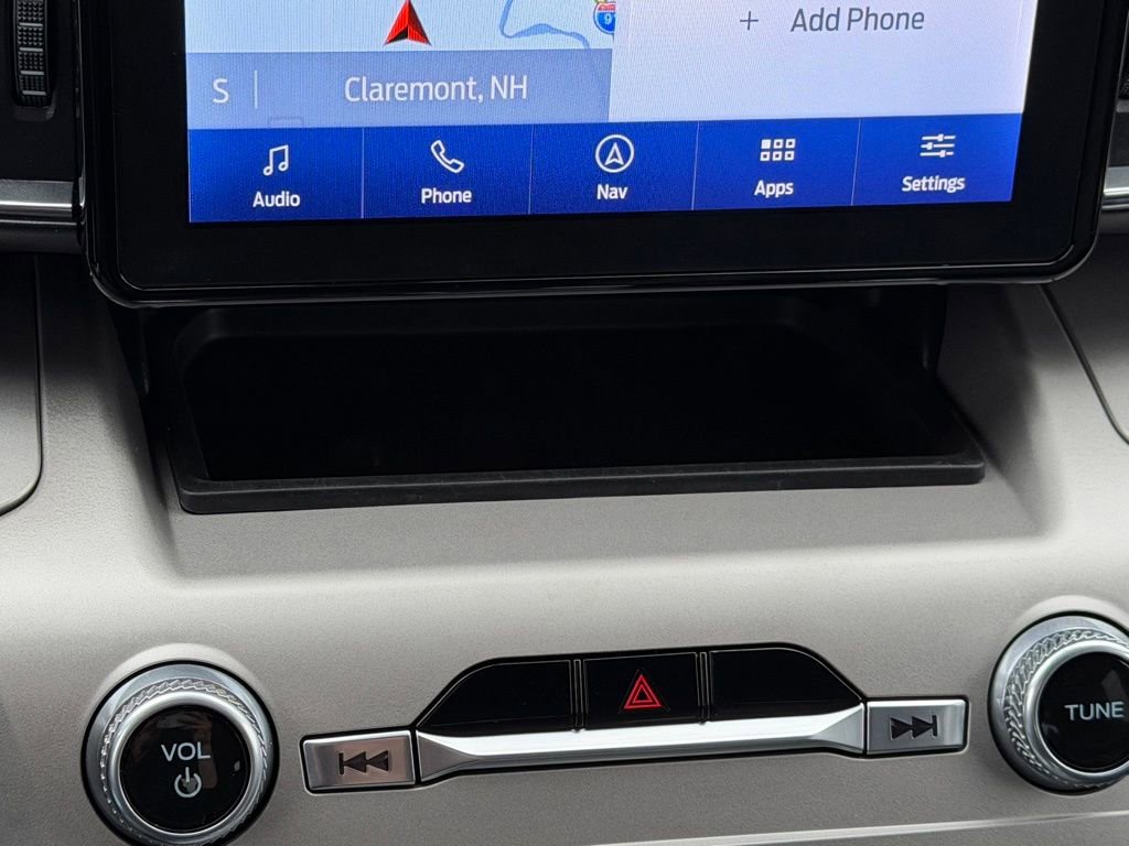 Used 2022 Ford Explorer XLT w/ Equipment Group 202A image 18