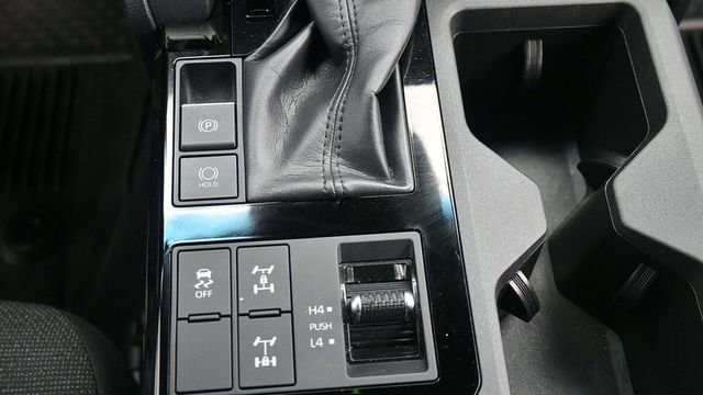 Used 2025 Toyota Land Cruiser 1958 image 27