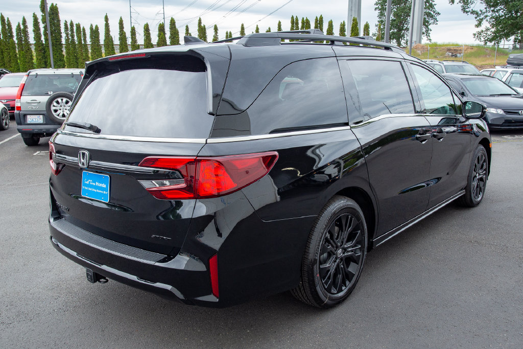 New 2026 Honda Odyssey Sport-L image 6