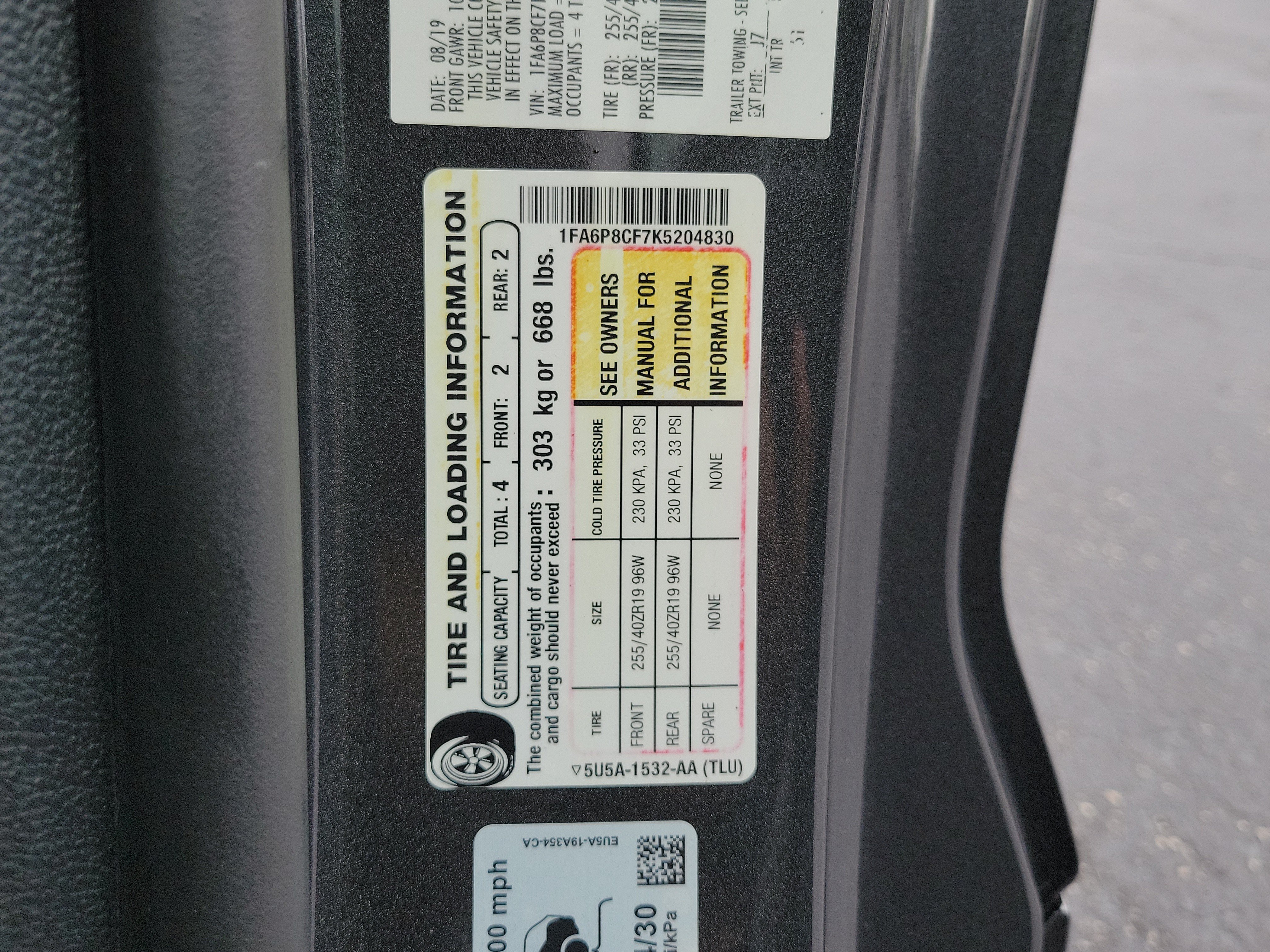 Used 2019 Ford Mustang GT Premium w/ Equipment Group 401A RWD image 30