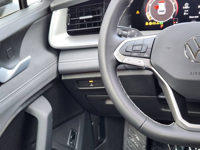 New 2026 Volkswagen Tiguan SE AWD/4WD image 26