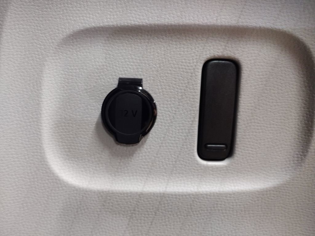 New 2025 Volkswagen ID. Buzz 1st Edition image 16